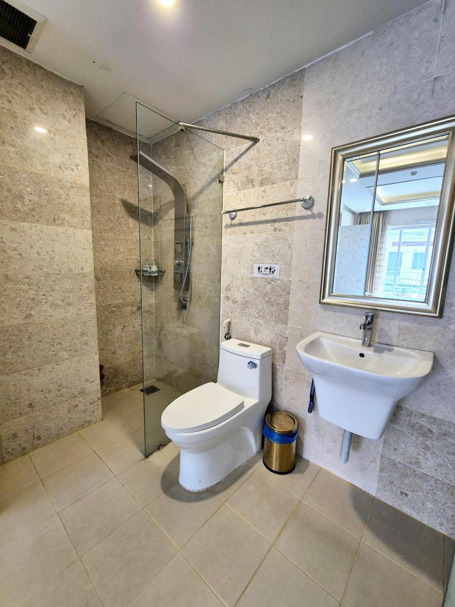 F F House Homestay Хошимин Экстерьер фото