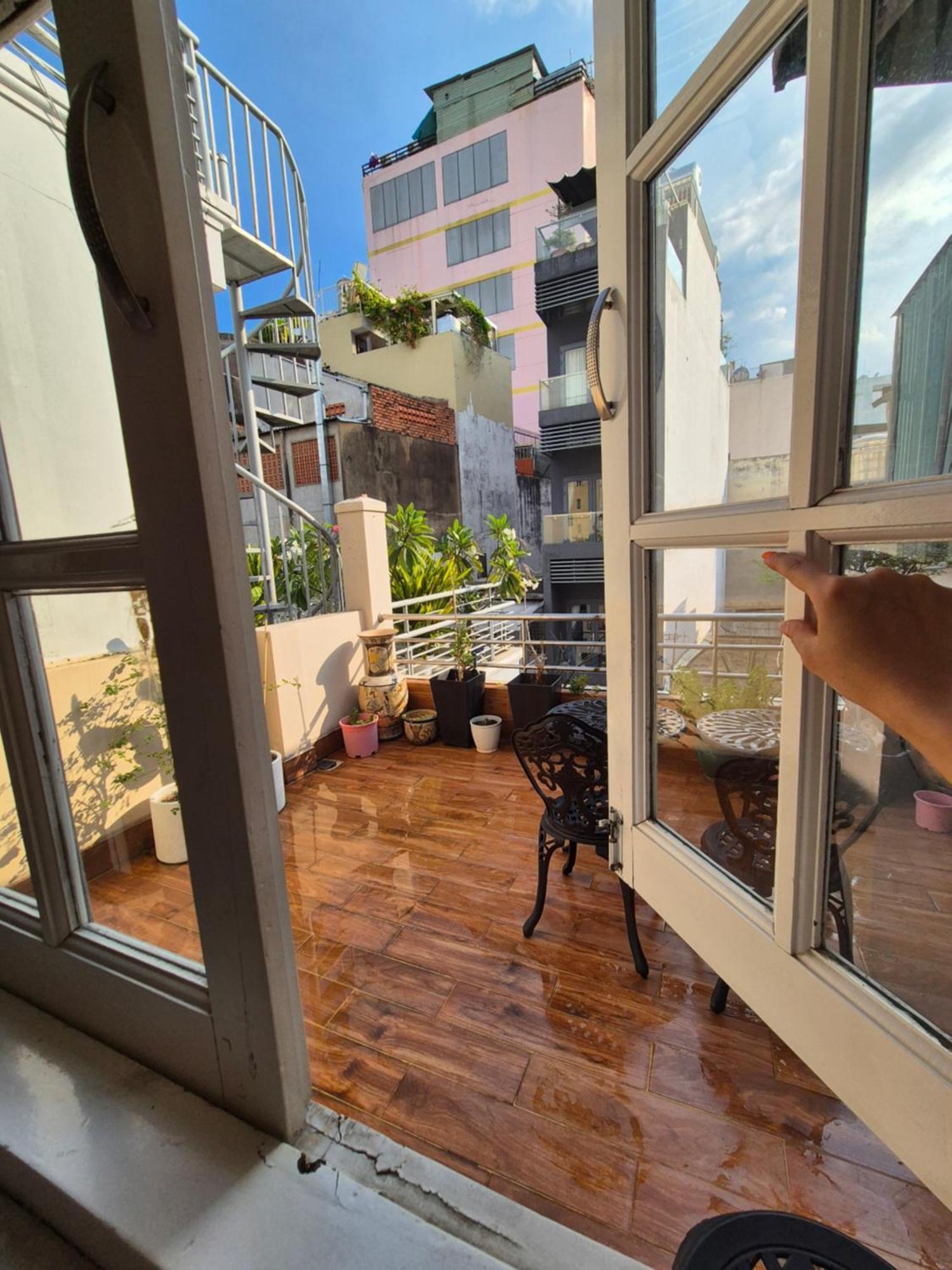 F F House Homestay Хошимин Экстерьер фото